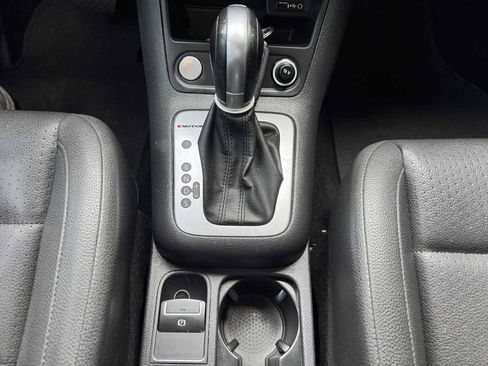 Used 2017 Volkswagen Tiguan S AWD/4WD image 45