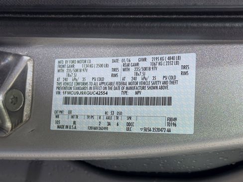 Used 2016 Ford Escape Titanium image 35
