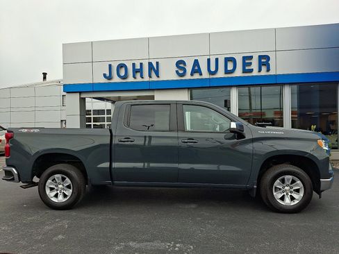 Used 2025 Chevrolet Silverado 1500 LT AWD/4WD image 7