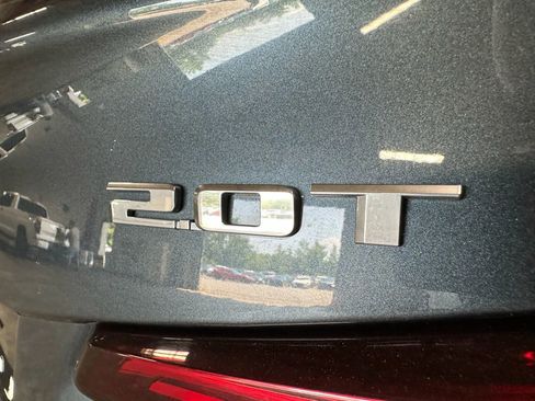 Used 2019 Cadillac XT4 Premium Luxury image 36