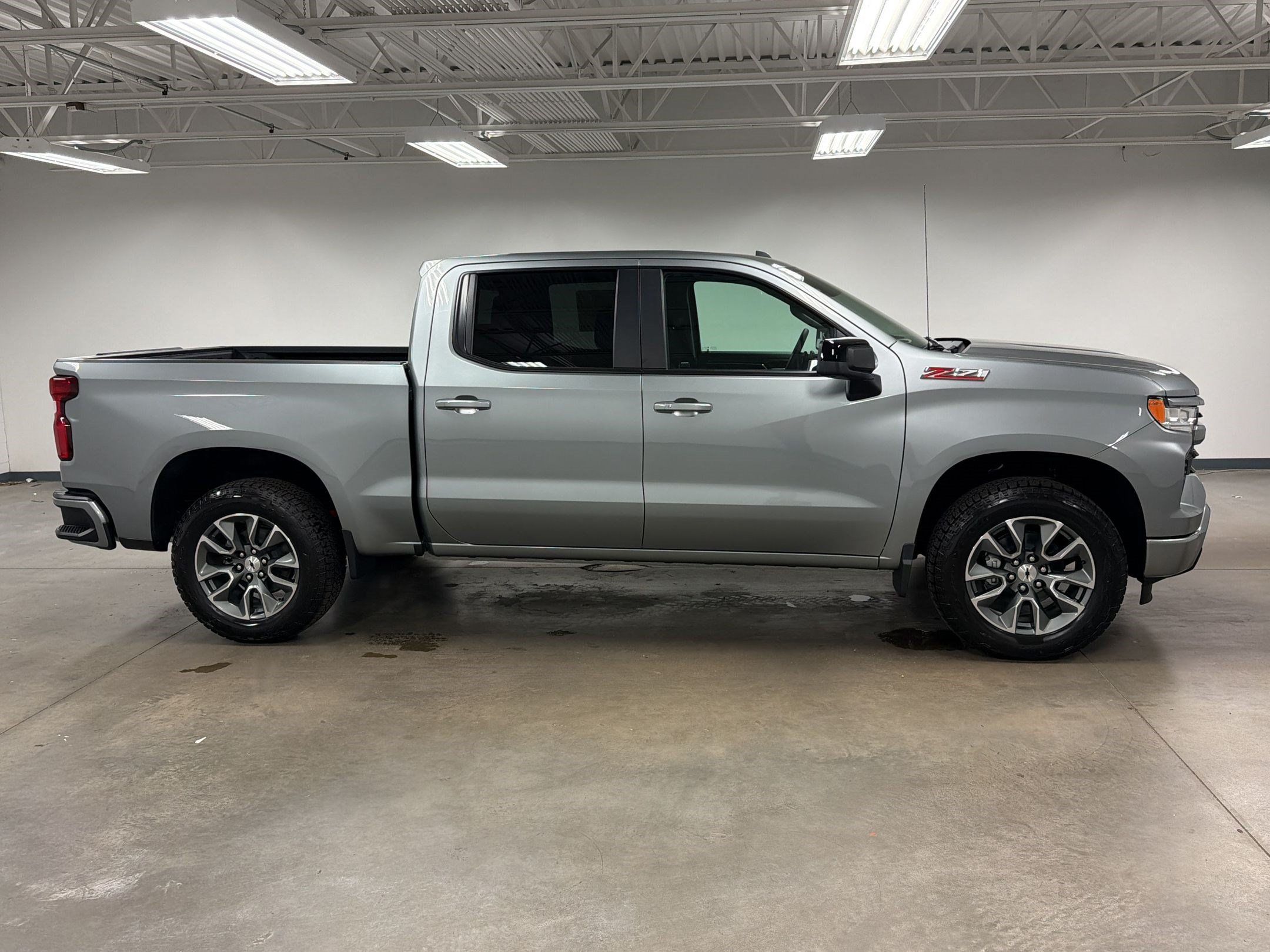 New 2026 Chevrolet Silverado 1500 RST AWD/4WD image 7