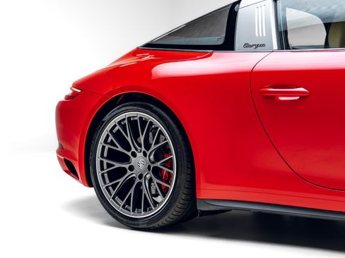 Used 2019 Porsche 911 Targa 4S AWD/4WD image 14