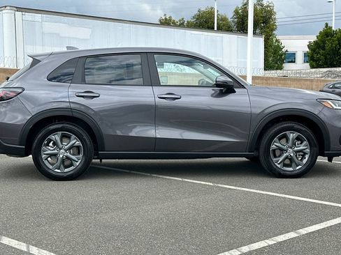Certified 2026 Honda HR-V LX image 3