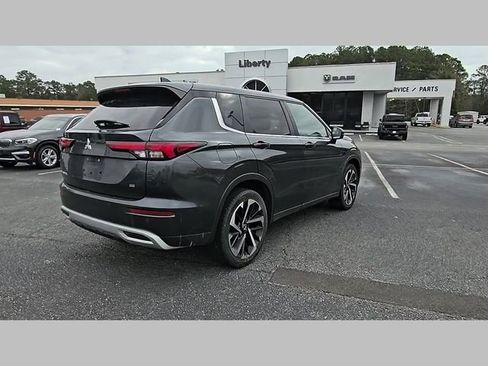 Used 2024 Mitsubishi Outlander SE image 30
