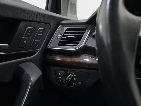 Used 2019 Audi Q5 Premium Plus w/ Premium Plus Package AWD/4WD image 27