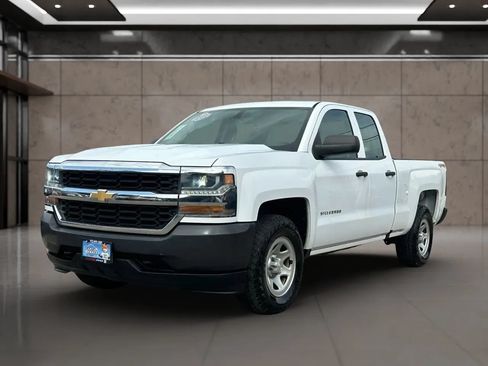 Used 2017 Chevrolet Silverado 1500 W/T AWD/4WD image 2