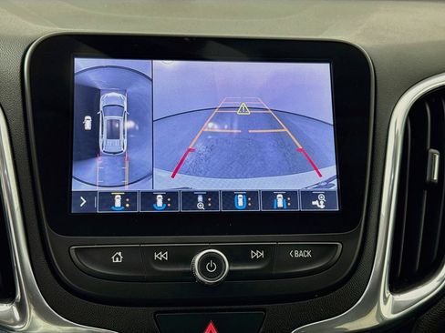Used 2020 Chevrolet Equinox Premier AWD/4WD image 13
