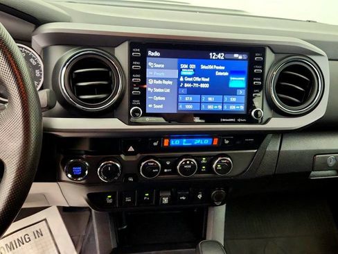Used 2023 Toyota Tacoma TRD Pro AWD/4WD image 17