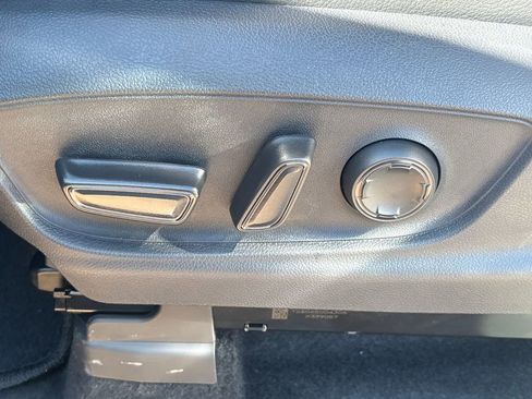 New 2026 Toyota Tacoma Limited image 10