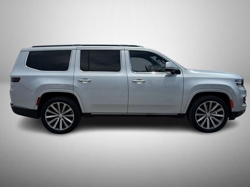 Used 2022 Jeep Grand Wagoneer Series II w/ Convenience Group III AWD/4WD image 5