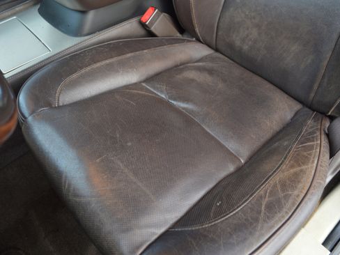 Used 2014 Cadillac Escalade Platinum image 21