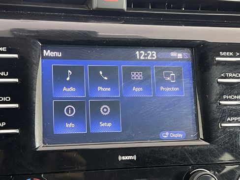 Used 2020 Toyota Camry SE image 28