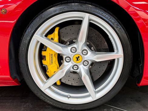 Used 2018 Ferrari 488 Spider RWD image 38