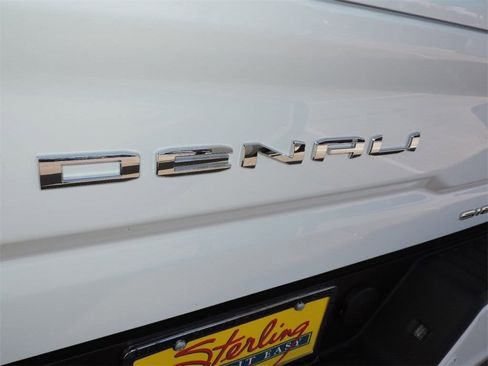 New 2026 GMC Sierra 2500 Denali w/ Denali Reserve Package image 19