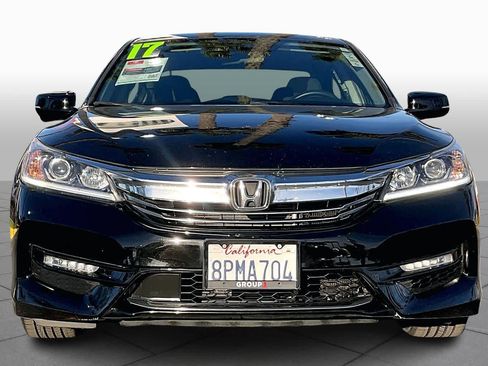 Used 2017 Honda Accord Hybrid Sedan image 4