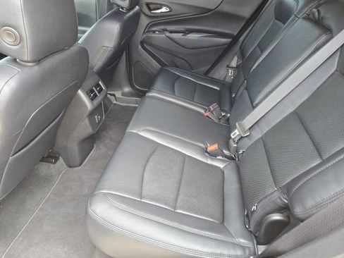 Used 2022 Chevrolet Equinox LT FWD image 30