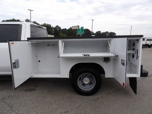 Used 2024 Chevrolet Silverado 3500 W/T w/ Snow Plow Prep Package AWD/4WD image 48