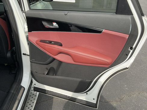 Used 2016 Kia Sorento SX w/ SXL Technology Package image 29