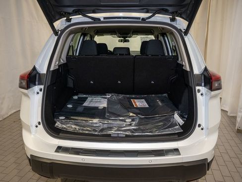 New 2026 Nissan Rogue SV image 6