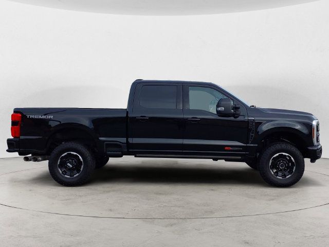 Certified 2025 Ford F350 Platinum w/ Tremor Off-Road Package AWD/4WD image 4