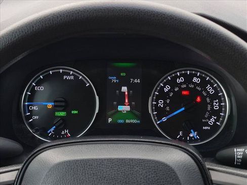 Used 2021 Toyota RAV4 XLE w/ Convenience Package AWD/4WD image 11
