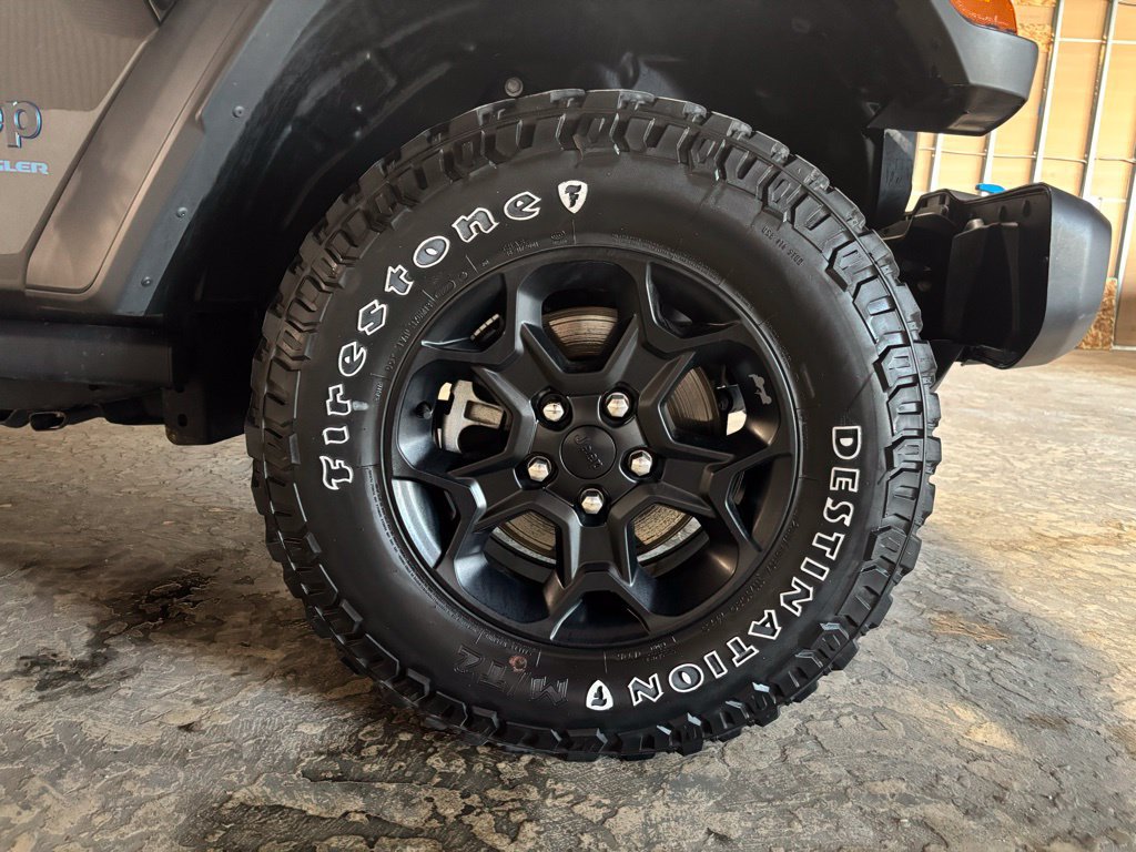 Used 2023 Jeep Wrangler Unlimited AWD/4WD image 23