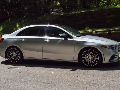 Used 2021 Mercedes-Benz A 35 AMG 4MATIC image 10