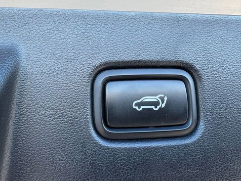 Certified 2022 Hyundai Tucson SEL w/ Convenience + Premium Package image 7