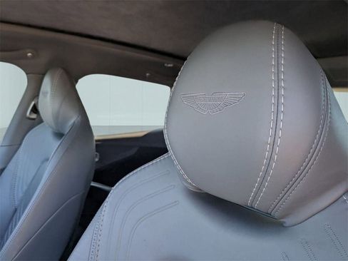 Used 2021 Aston Martin DBX Base image 37