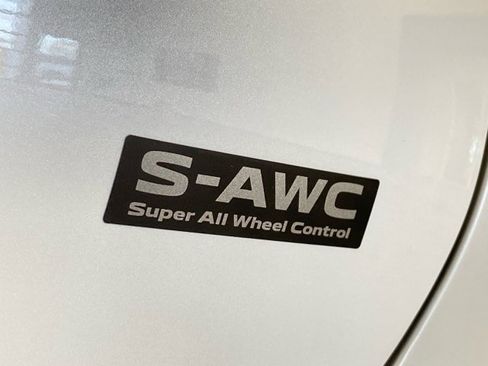 Used 2024 Mitsubishi Outlander SE image 8