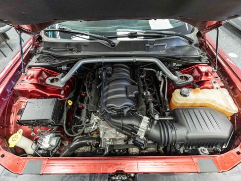 Used 2017 Dodge Challenger R/T Scat Pack w/ Driver Convenience Group RWD image 22