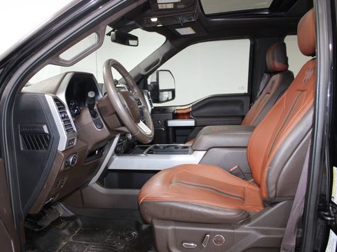 Used 2020 Ford F250 King Ranch w/ King Ranch Ultimate Package AWD/4WD image 19