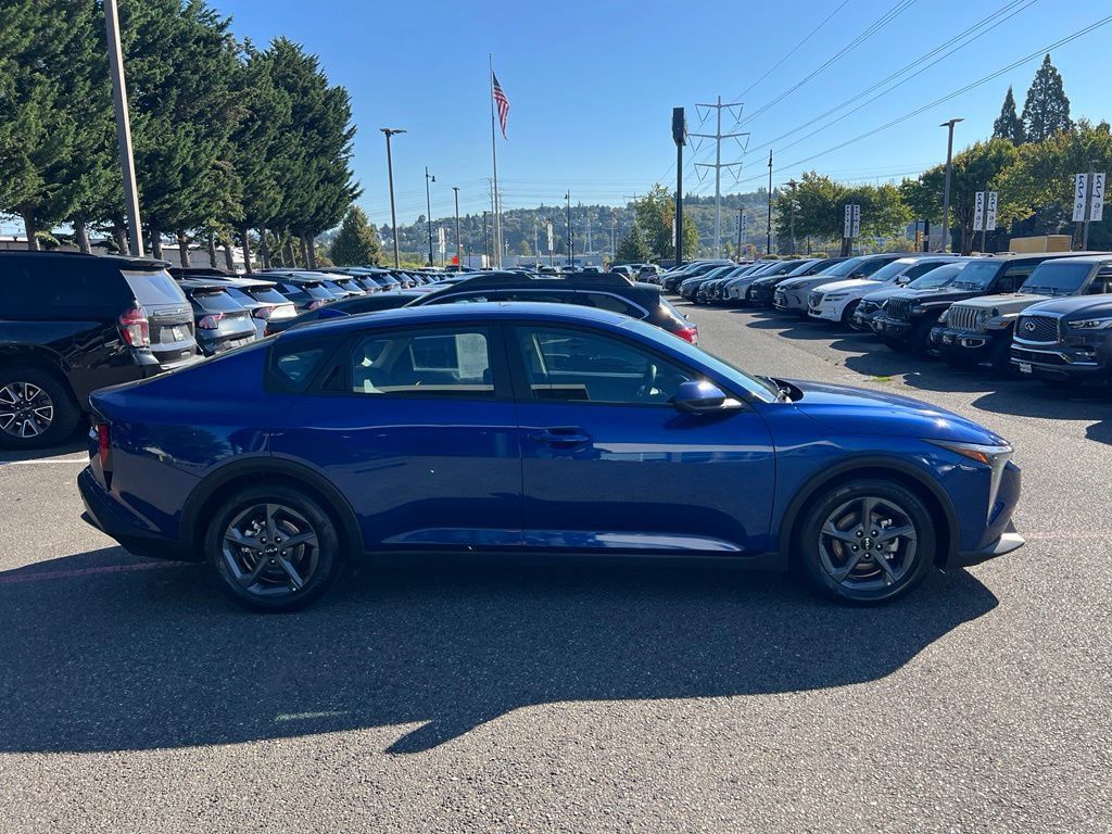 Certified 2025 Kia K4 FWD image 6