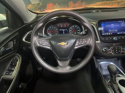 Used 2023 Chevrolet Malibu LT image 60