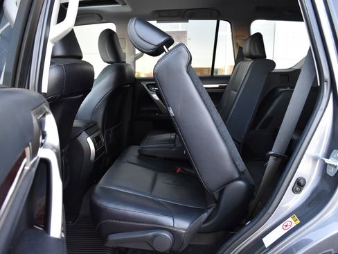 Used 2018 Lexus GX 460 image 20