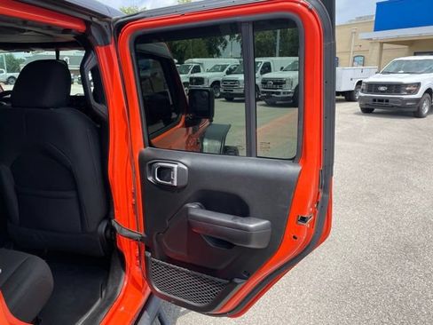 Used 2018 Jeep Wrangler Unlimited Sport S AWD/4WD image 54