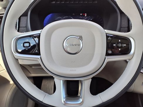 New 2026 Volvo XC90 B6 Ultra w/ Protection Package Premier image 16