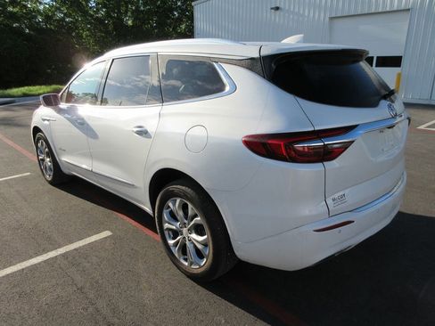 Used 2020 Buick Enclave Avenir w/ Avenir Technology Package AWD/4WD image 3