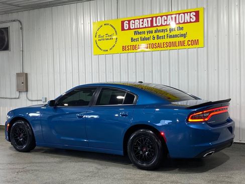 Used 2022 Dodge Charger SXT w/ Leather Interior Group RWD image 3