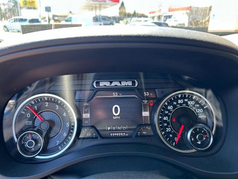 Used 2022 RAM 1500 Big Horn AWD/4WD image 10