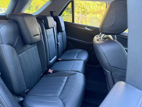 Used 2016 Mercedes-Benz GLE 300d 4MATIC image 32