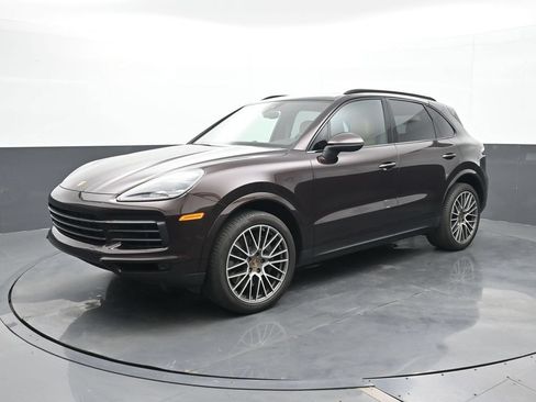 Certified 2023 Porsche Cayenne S Platinum AWD/4WD image 1
