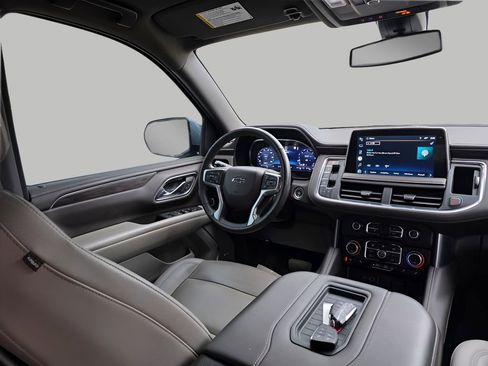 Used 2022 Chevrolet Tahoe Z71 w/ Z71 Off-Road Package image 13