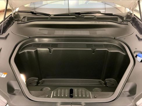 Used 2023 Ford Mustang Mach-E Premium image 9