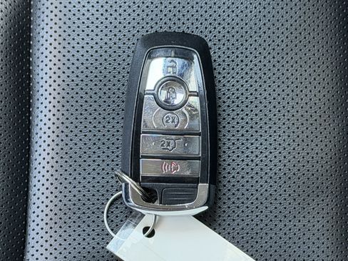 Used 2020 Lincoln Corsair FWD w/ Equipment Group 101A image 29
