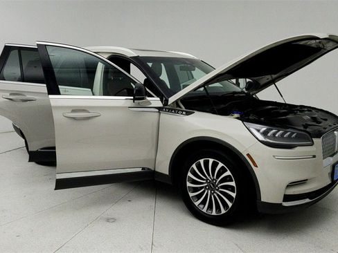 Used 2022 Lincoln Aviator Reserve w/ Elements Package Plus image 13