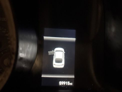 Used 2022 Hyundai Elantra SE image 13