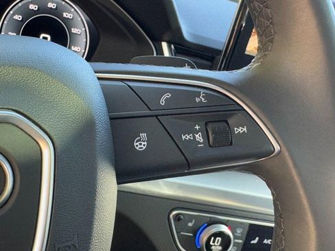 Used 2025 Audi Q5 2.0T Premium image 19