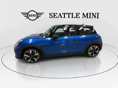 Certified 2025 MINI Cooper S image 6