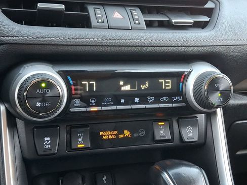 Certified 2021 Toyota RAV4 XLE Premium image 19